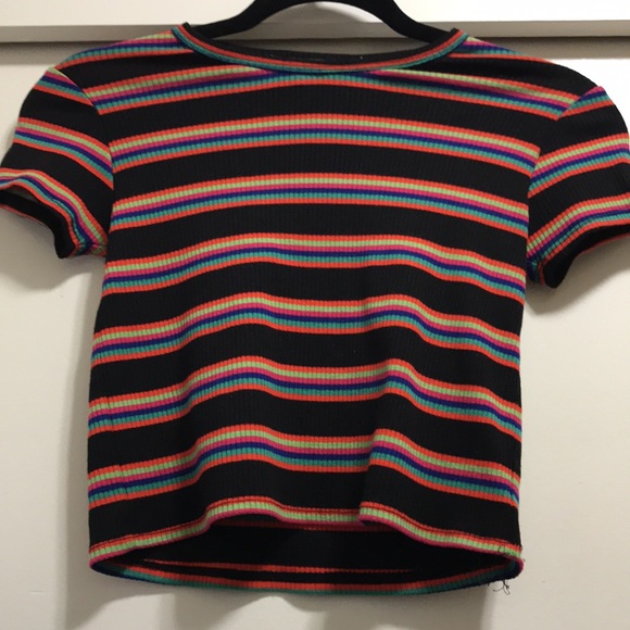 3 piece combo Pants, Shorts, Crop Top - Picture 8 of 13